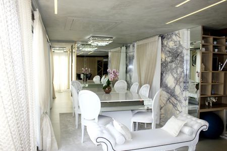 Apartamento à venda com 145m², 4 quartos e 2 vagasSala