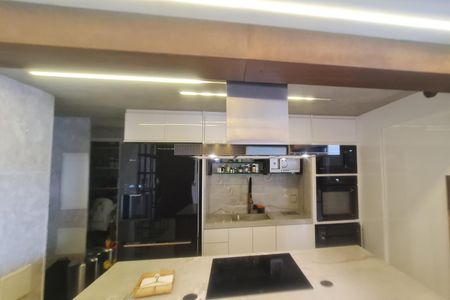 Apartamento à venda com 145m², 4 quartos e 2 vagasCozinha 