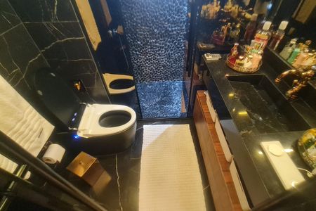 Apartamento à venda com 145m², 4 quartos e 2 vagasBanheiro da Suite 1