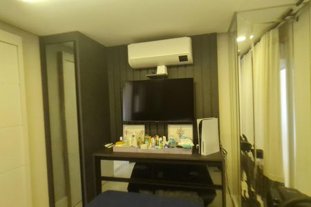 Apartamento à venda com 145m², 4 quartos e 2 vagasQuarto 