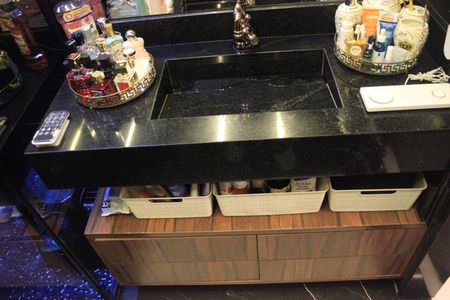 Apartamento à venda com 145m², 4 quartos e 2 vagasBanheiro da Suite 1