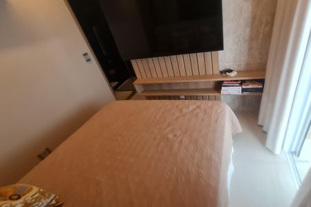 Apartamento à venda com 145m², 4 quartos e 2 vagasSuíte 1