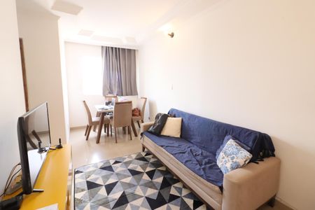 Sala de apartamento à venda com 2 quartos, 65m² em Quitaúna, Osasco