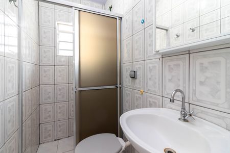 Casa para alugar com 65m², 2 quartos e sem vagaBanheiro 1