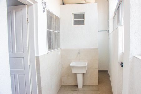 Casa para alugar com 50m², 1 quarto e sem vagaÁrea de Serviço