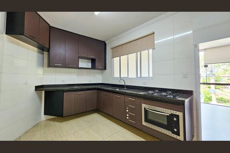 Cozinha de casa para alugar com 2 quartos, 90m² em Socorro, São Paulo