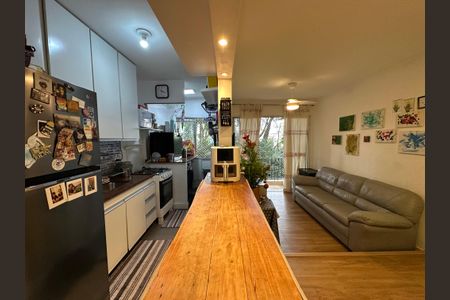 Sala de apartamento à venda com 2 quartos, 50m² em Alto de Pinheiros, São Paulo