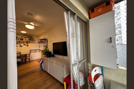 Apartamento à venda com 50m², 2 quartos e 1 vaga Apartamento à venda com 50m², 2 quartos e 1 vagaVaranda