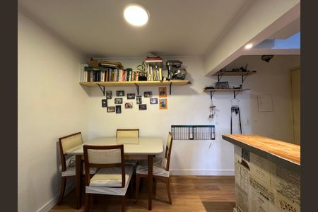 Apartamento à venda com 50m², 2 quartos e 1 vaga Apartamento à venda com 50m², 2 quartos e 1 vagaSala