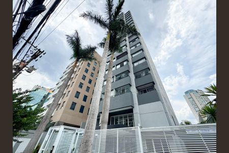 Studio para alugar com 28m², 1 quarto e 1 vaga Studio para alugar com 28m², 1 quarto e 1 vagaFachada