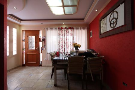 Casa à venda com 200m², 3 quartos e 6 vagasSala de Jantar