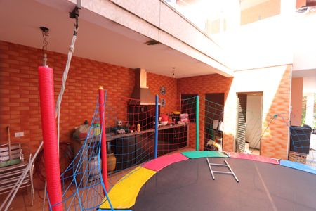 Casa à venda com 200m², 3 quartos e 6 vagasEspaço Gourmet