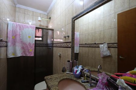 Casa à venda com 200m², 3 quartos e 6 vagasBanheiro Social