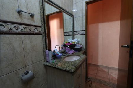 Casa à venda com 200m², 3 quartos e 6 vagasBanheiro Social