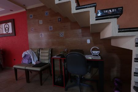 Casa à venda com 200m², 3 quartos e 6 vagasSala