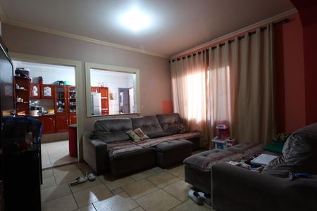 Sala de casa à venda com 3 quartos, 200m² em Jardim Sapopemba, São Paulo
