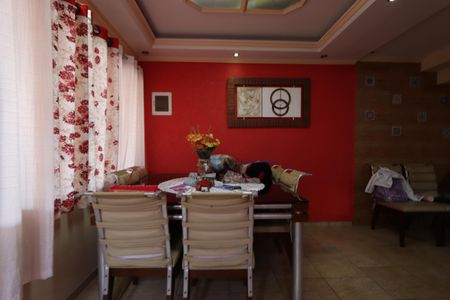 Casa à venda com 200m², 3 quartos e 6 vagasSala de Jantar