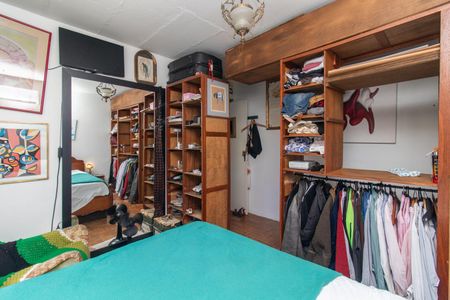 Quarto de apartamento à venda com 1 quarto, 54m² em Azenha, Porto Alegre