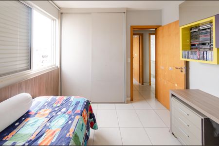 Apartamento à venda com 95m², 3 quartos e 2 vagasQuarto 1