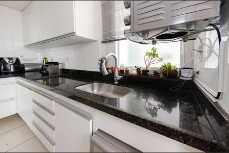 Apartamento à venda com 95m², 3 quartos e 2 vagasCozinha