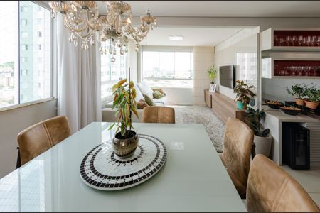 Apartamento à venda com 95m², 3 quartos e 2 vagasSala