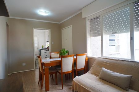Sala de apartamento à venda com 2 quartos, 56m² em Jardim Itu, Porto Alegre