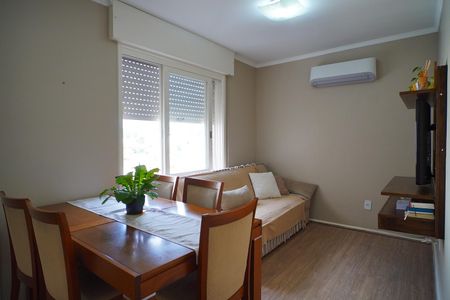 Sala de apartamento à venda com 2 quartos, 56m² em Jardim Itu, Porto Alegre