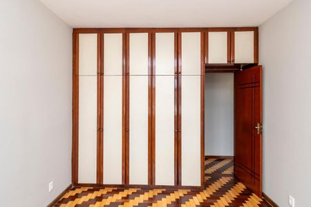 Apartamento para alugar com 75m², 2 quartos e 1 vagaQuarto 2 - Armários