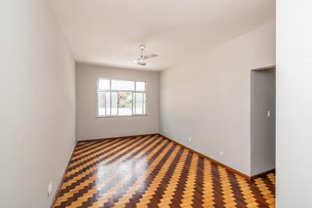 Sala de apartamento para alugar com 2 quartos, 75m² em Brás de Pina, Rio de Janeiro