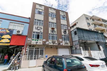 Apartamento para alugar com 75m², 2 quartos e 1 vagaFachada do Prédio