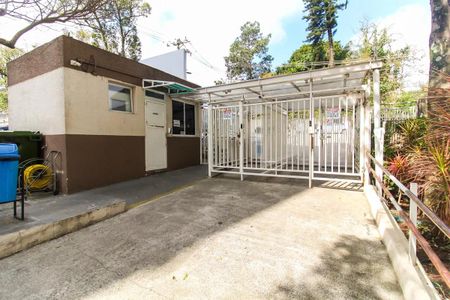 Apartamento para alugar com 48m², 2 quartos e 1 vagaEntrada do Condomínio 