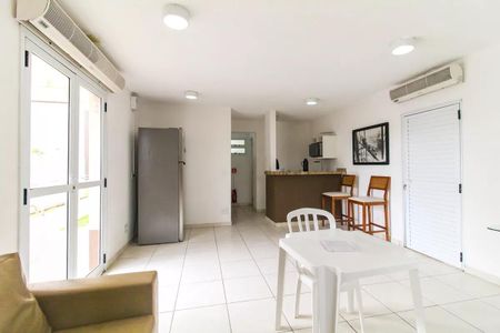 Apartamento para alugar com 48m², 2 quartos e 1 vagaSalão de Festas 