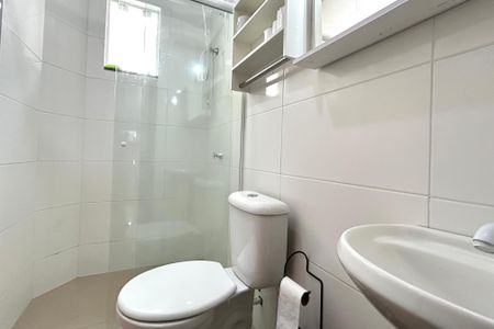 Banheiro  de apartamento para alugar com 1 quarto, 36m² em Campeche, Florianópolis