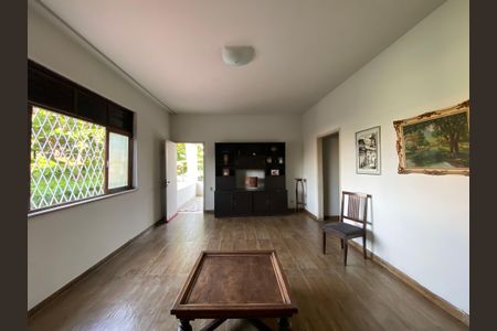 Casa à venda com 5 quartos, 220m² em Cachambi, Rio de Janeiro