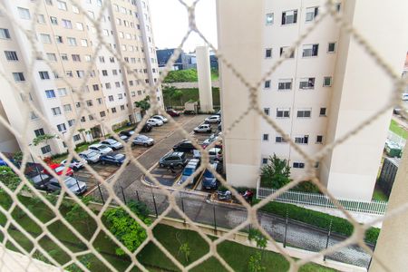 Vista da Sala de apartamento para alugar com 2 quartos, 41m² em Jardim Helian, São Paulo