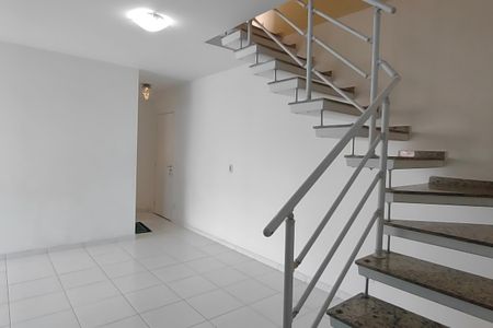 Apartamento para alugar com 126m², 2 quartos e 2 vagasSala