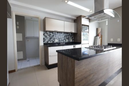 Apartamento à venda com 84m², 2 quartos e 2 vagasCozinha