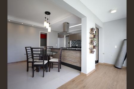 Apartamento à venda com 84m², 2 quartos e 2 vagasVaranda da Sala