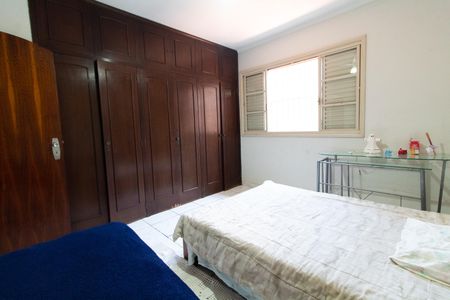 Casa à venda com 910m², 4 quartos e 7 vagas Casa à venda com 910m², 4 quartos e 7 vagasQUARTO 1