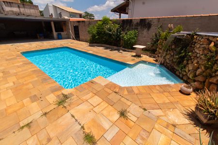 Casa à venda com 910m², 4 quartos e 7 vagas Casa à venda com 910m², 4 quartos e 7 vagasVISTA DA ÁREA EXTERNA PISCINA