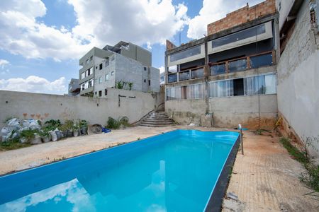 Casa para alugar com 300m², 2 quartos e sem vagaPISCINA/FACHADA