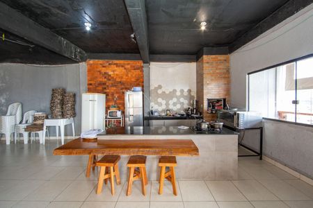 Casa para alugar com 300m², 2 quartos e sem vagaCOZINHA