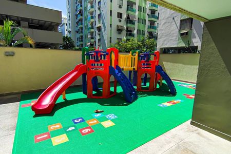 Apartamento à venda com 80m², 2 quartos e 1 vagaÁrea Comum