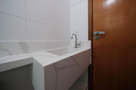 Apartamento para alugar com 65m², 2 quartos e 1 vagaBanheiro