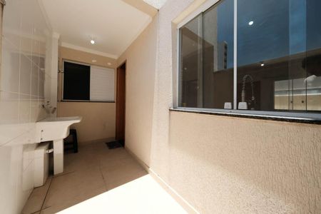 Apartamento para alugar com 65m², 2 quartos e 1 vagaÁrea de Serviço