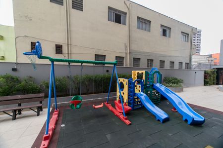 Apartamento à venda com 60m², 2 quartos e 1 vaga Apartamento à venda com 60m², 2 quartos e 1 vagaÁrea comum - Playground