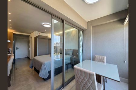 Studio para alugar com 30m², 1 quarto e sem vaga Studio para alugar com 30m², 1 quarto e sem vagaVaranda