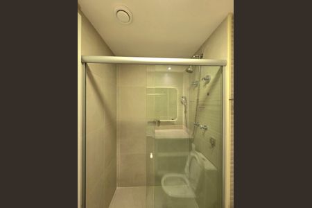 Studio para alugar com 30m², 1 quarto e sem vaga Studio para alugar com 30m², 1 quarto e sem vagaBanheiro