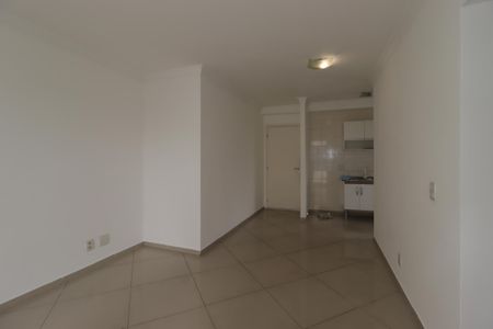 Sala de apartamento à venda com 2 quartos, 52m² em Vila Alzira, Santo André