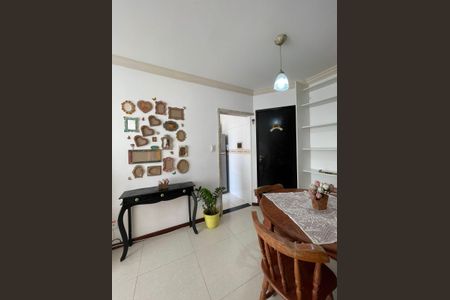 Apartamento para alugar com 48m², 2 quartos e 1 vaga Apartamento para alugar com 48m², 2 quartos e 1 vagaSala